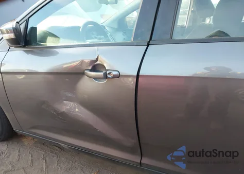 2014 Ford Focus Se z USA, uszkodzony, nr VIN 1FADP3K23EL191891